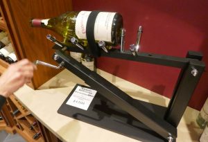vcanter wine pouring system