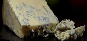 Blue cheese wine and cheese pairings